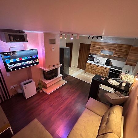 2-Bedroom, 2-Bathroom With Fireplace And Garden At Winslow Infinity Bansko Eksteriør bilde
