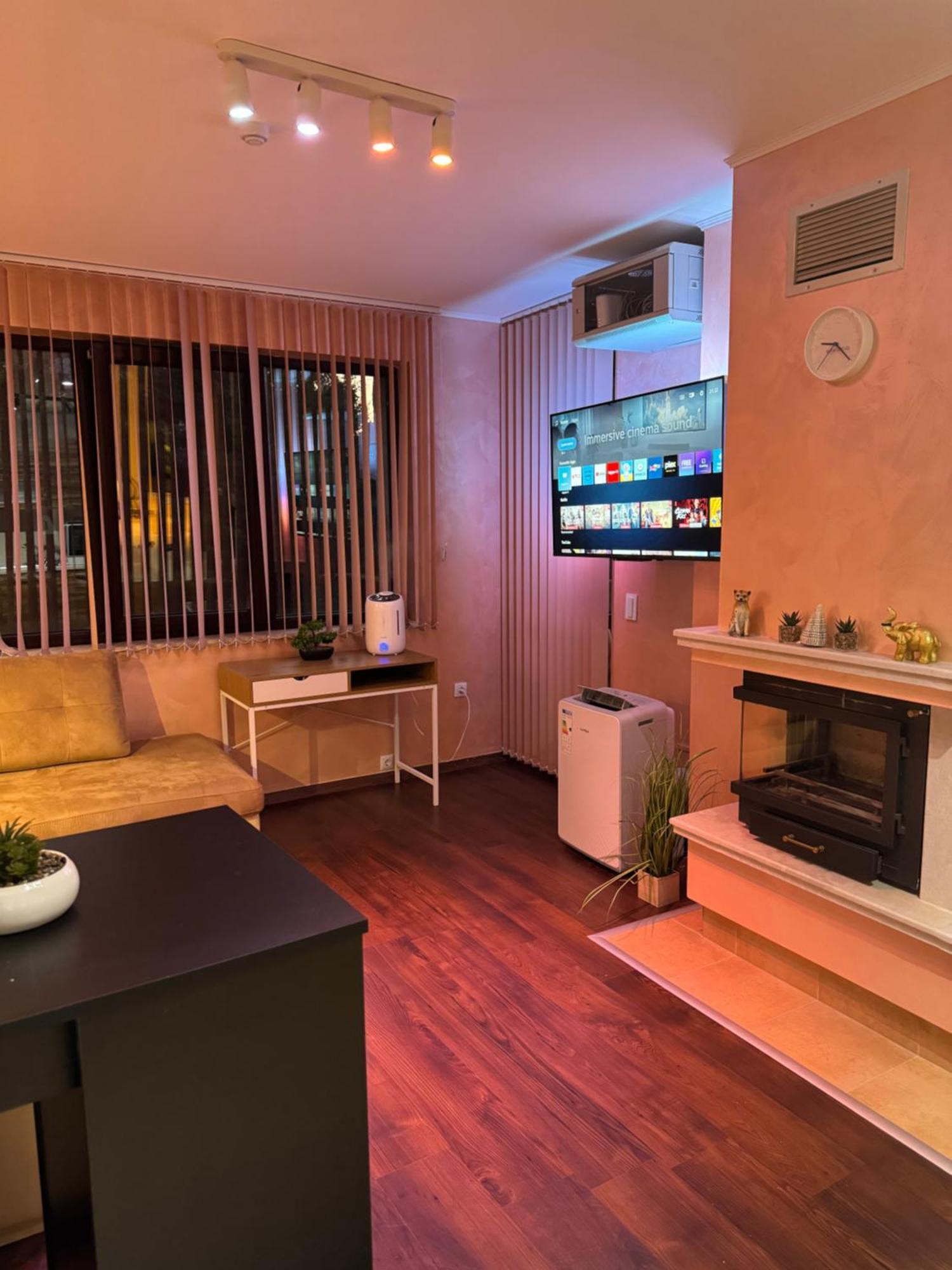 2-Bedroom, 2-Bathroom With Fireplace And Garden At Winslow Infinity Bansko Eksteriør bilde