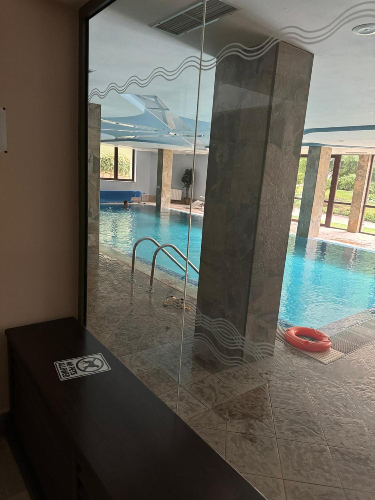 2-Bedroom, 2-Bathroom With Fireplace And Garden At Winslow Infinity Bansko Eksteriør bilde